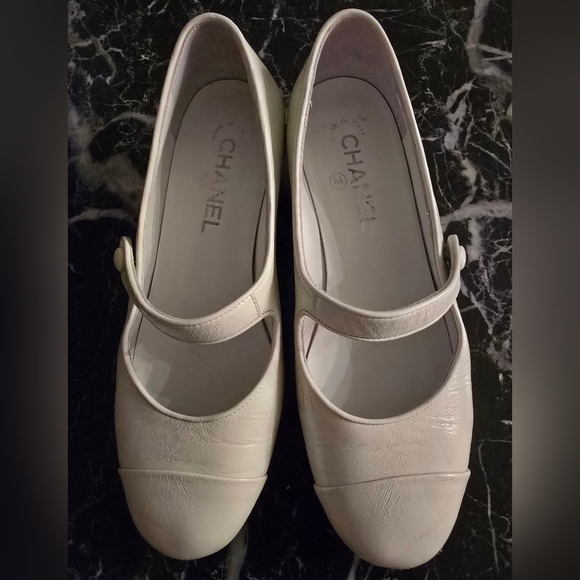 Chanel Women's Cream Mary Jane Shoes, Size 37 1/2 C, Pre Owned - Picture 1 of 14